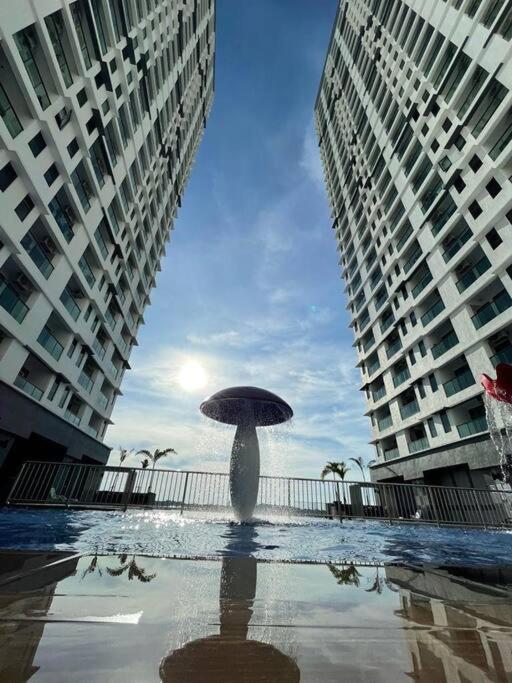 Attractive 3 Bedroom Condo With Pool-D Raudhah Homestay Kajang Exterior photo